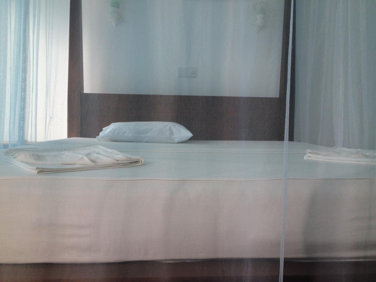 Mountain Wave Hotel And Surfshop Hikkaduwa Bagian luar foto