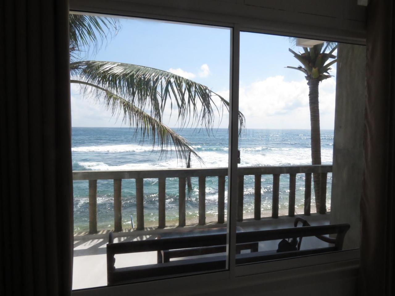Mountain Wave Hotel And Surfshop Hikkaduwa Bagian luar foto