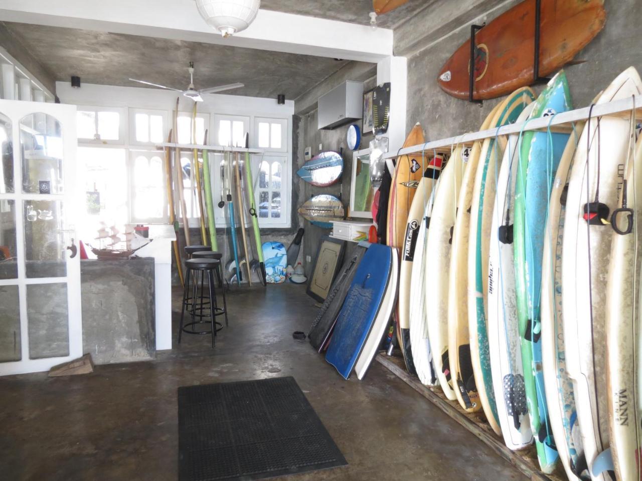 Mountain Wave Hotel And Surfshop Hikkaduwa Bagian luar foto